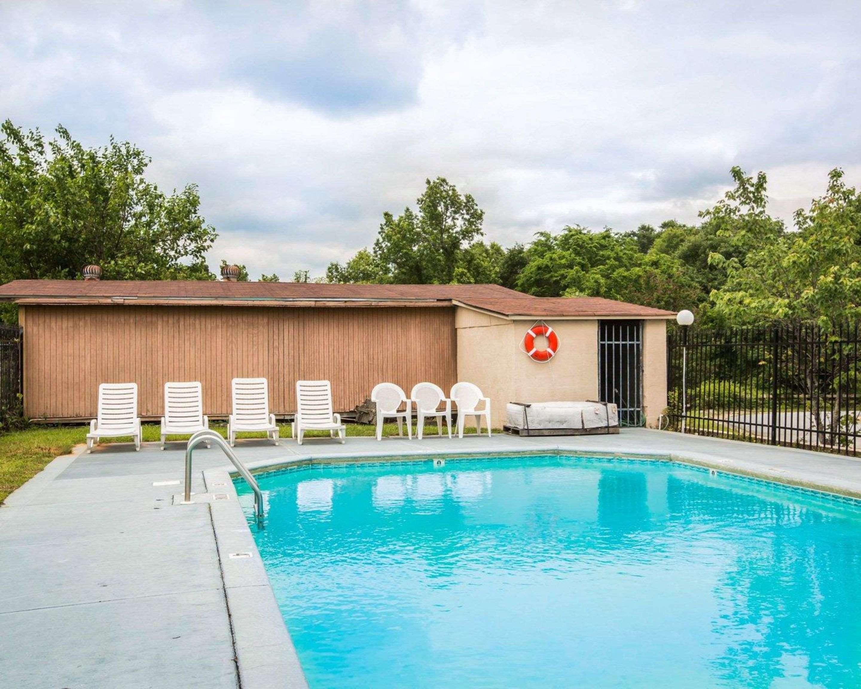 Rodeway Inn Phenix City Exterior foto